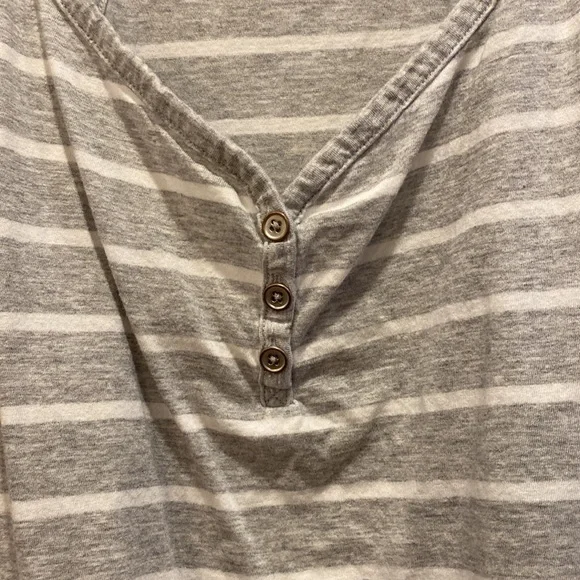 Banana Republic womens large gray and white striped tank top - Picture 3 of 6